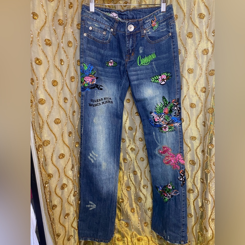 Fun and beautiful Girls Jeans